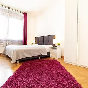 Mandlgasse I Contactless Check-in Appartement